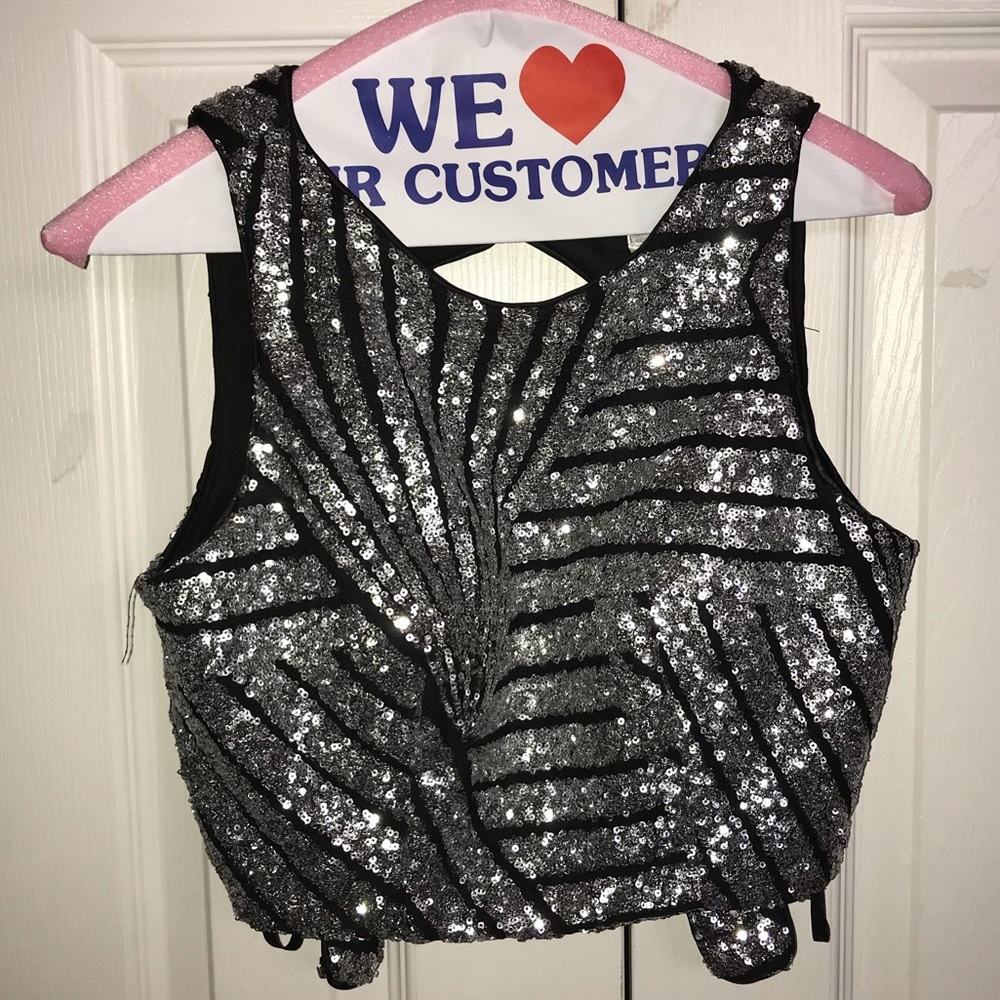 PROM/FORMAL DRESS - Picture 2 of 6
